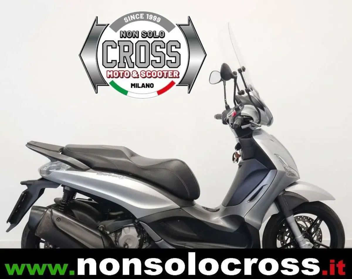 Piaggio Beverly 350 SportTouring ie ABS (2011 - 17)