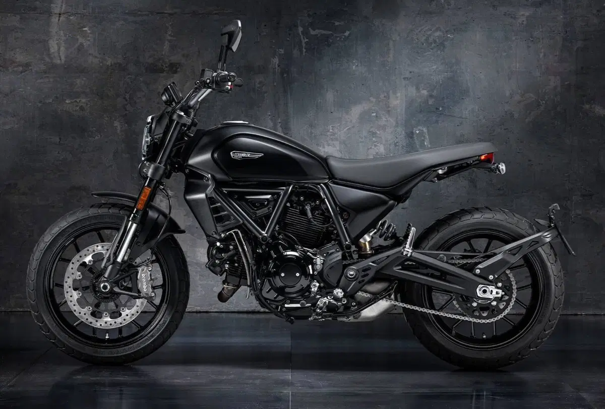 Ducati Scrambler 800 Icon Dark (2025 - 26) (2)