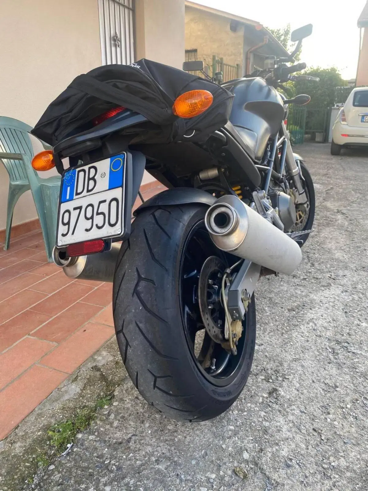Ducati Monster 900 Special I.E. (1999 - 02) (3)