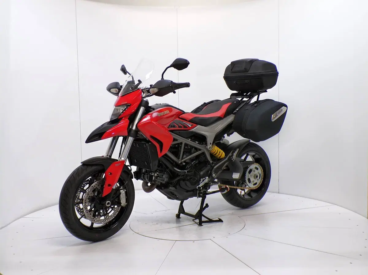 Ducati Hyperstrada 821 (2013 - 15) (3)