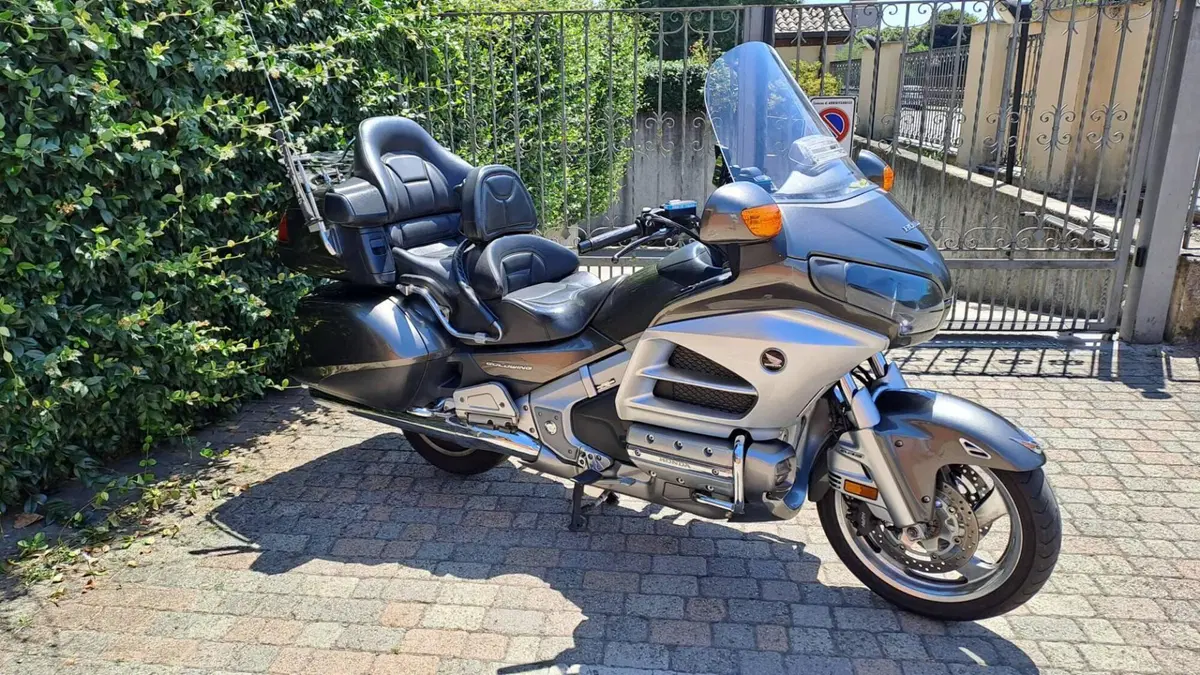 Honda GL 1800 Gold Wing (2012 - 17) (3)