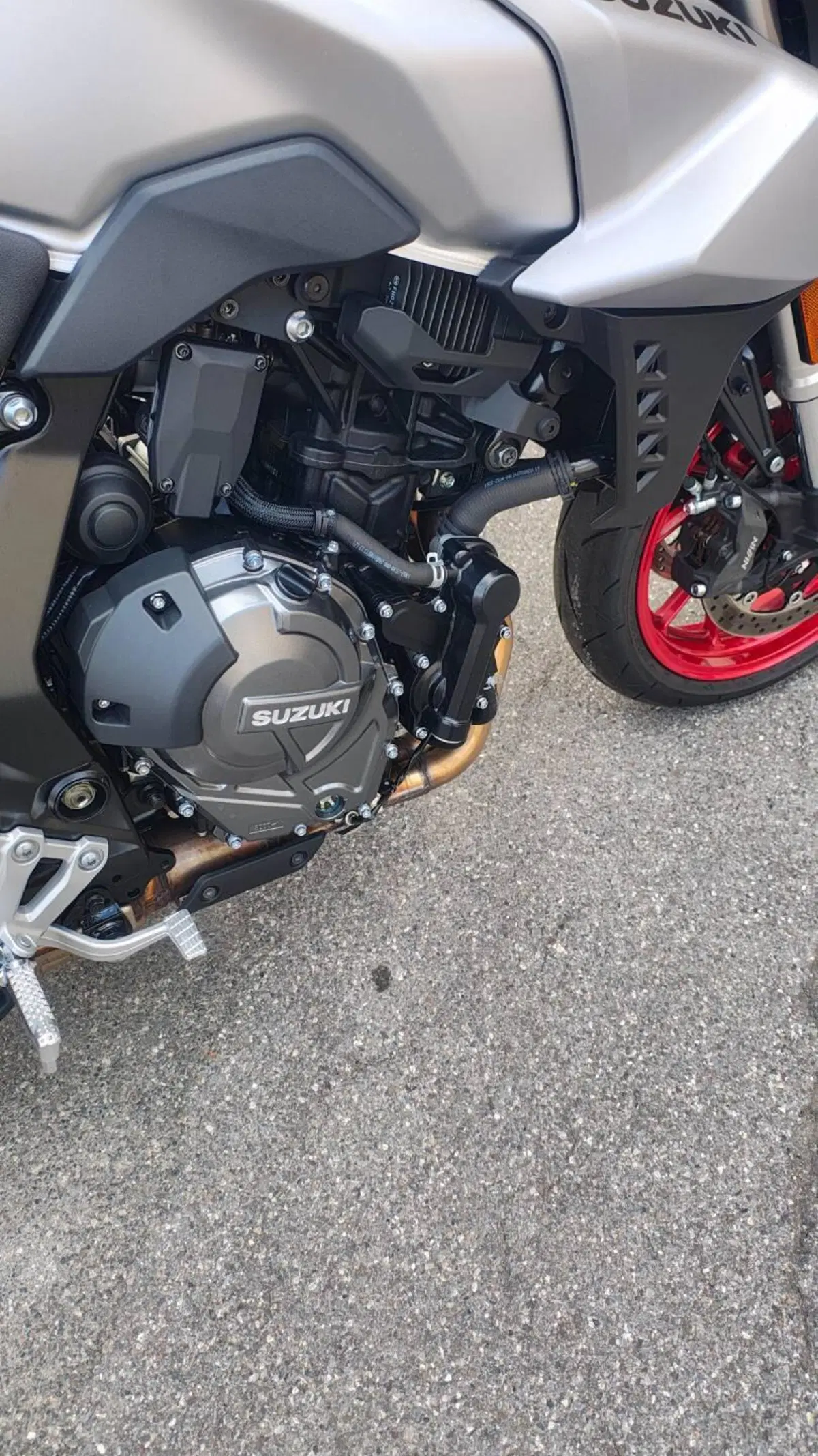 Suzuki GSX-8S (2025 - 26) (7)