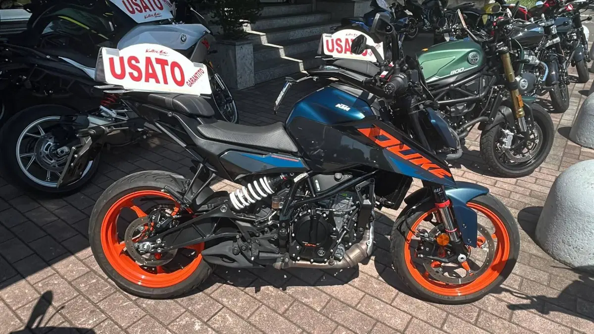 KTM 125 Duke (2024 - 25) (2)