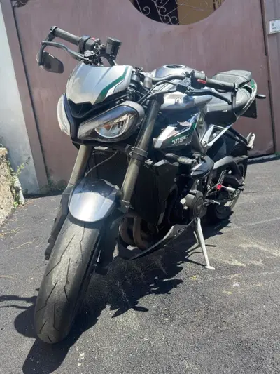 Triumph Street Triple 765 RS (2023 - 26) usata