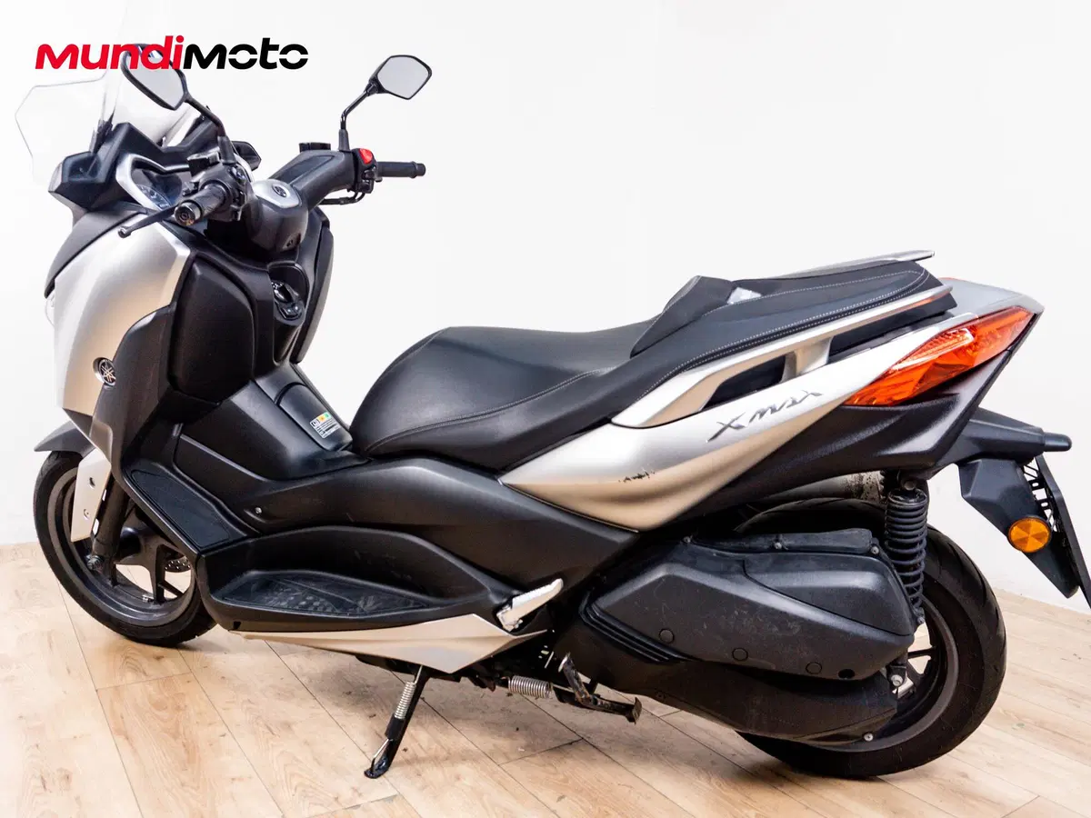 Yamaha X-Max 300 ABS (2017 - 20) (7)