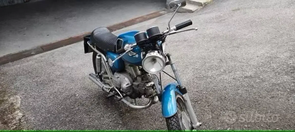 Aermacchi Harley-Davidson 350 tv (2)
