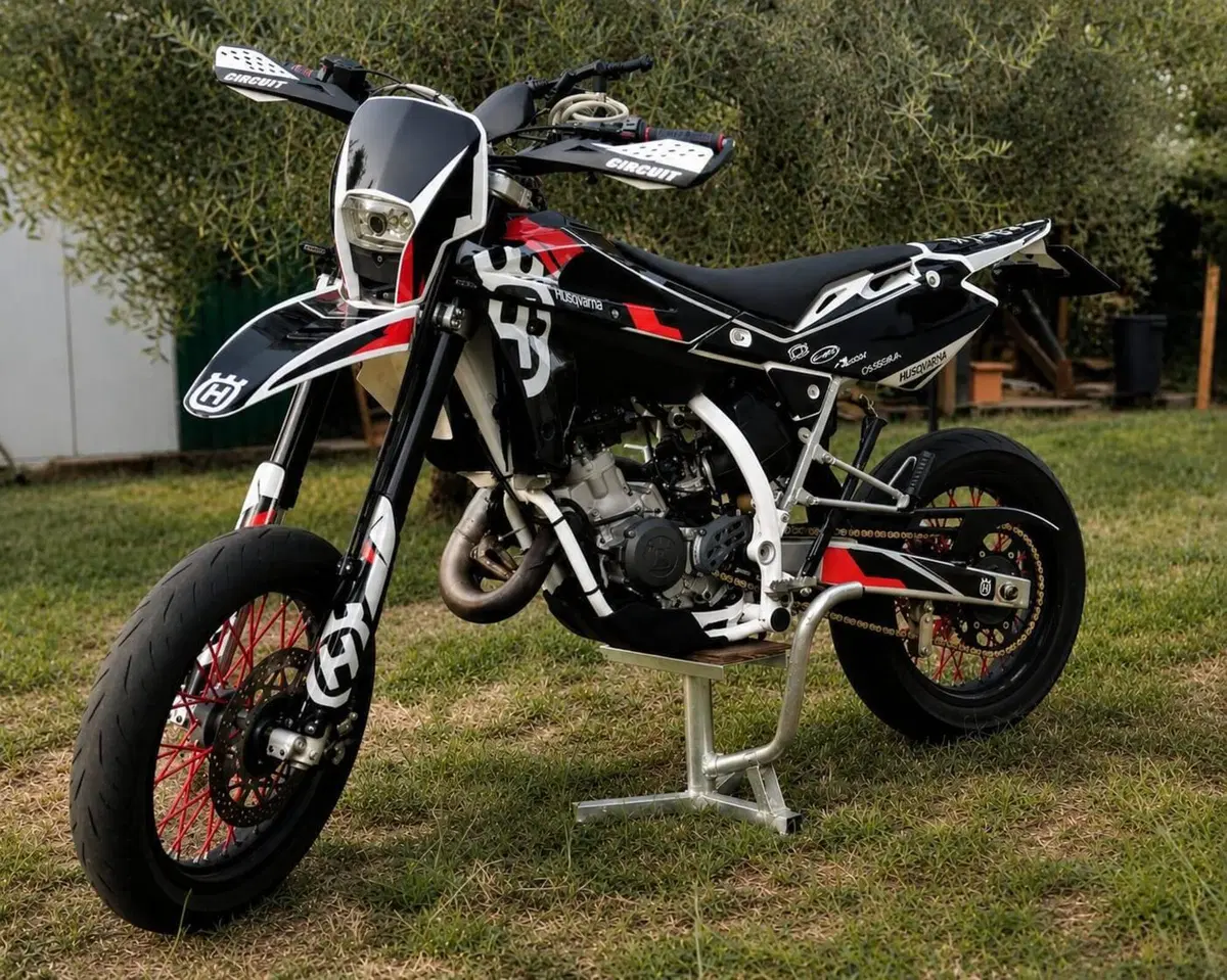 Husqvarna SM 125 (2010 - 12)