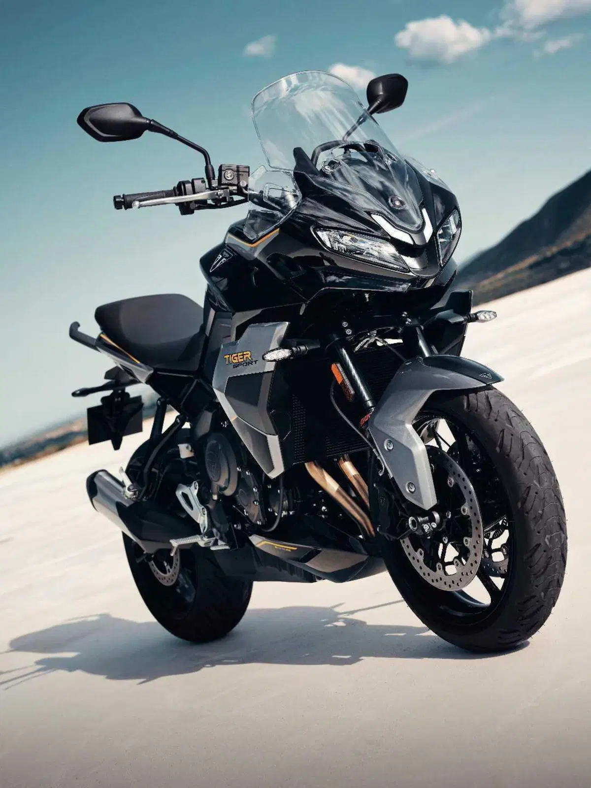 Triumph presenta le nuove colorazioni per la gamma 2027 (36)
