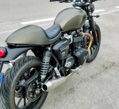 Triumph Speed Twin 900 Chrome Edition (2023) usata