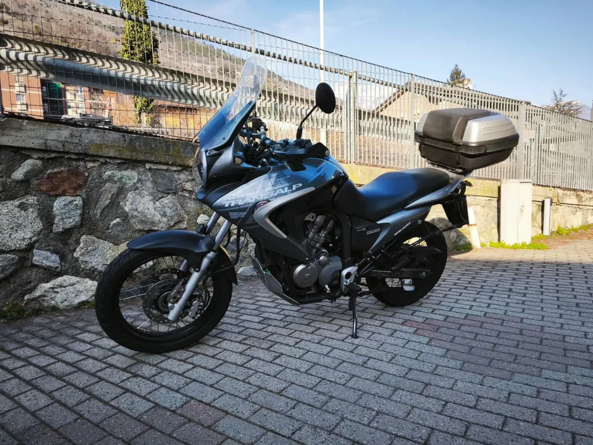 Honda Transalp XL 700 V ABS (2007 - 2013) (3)