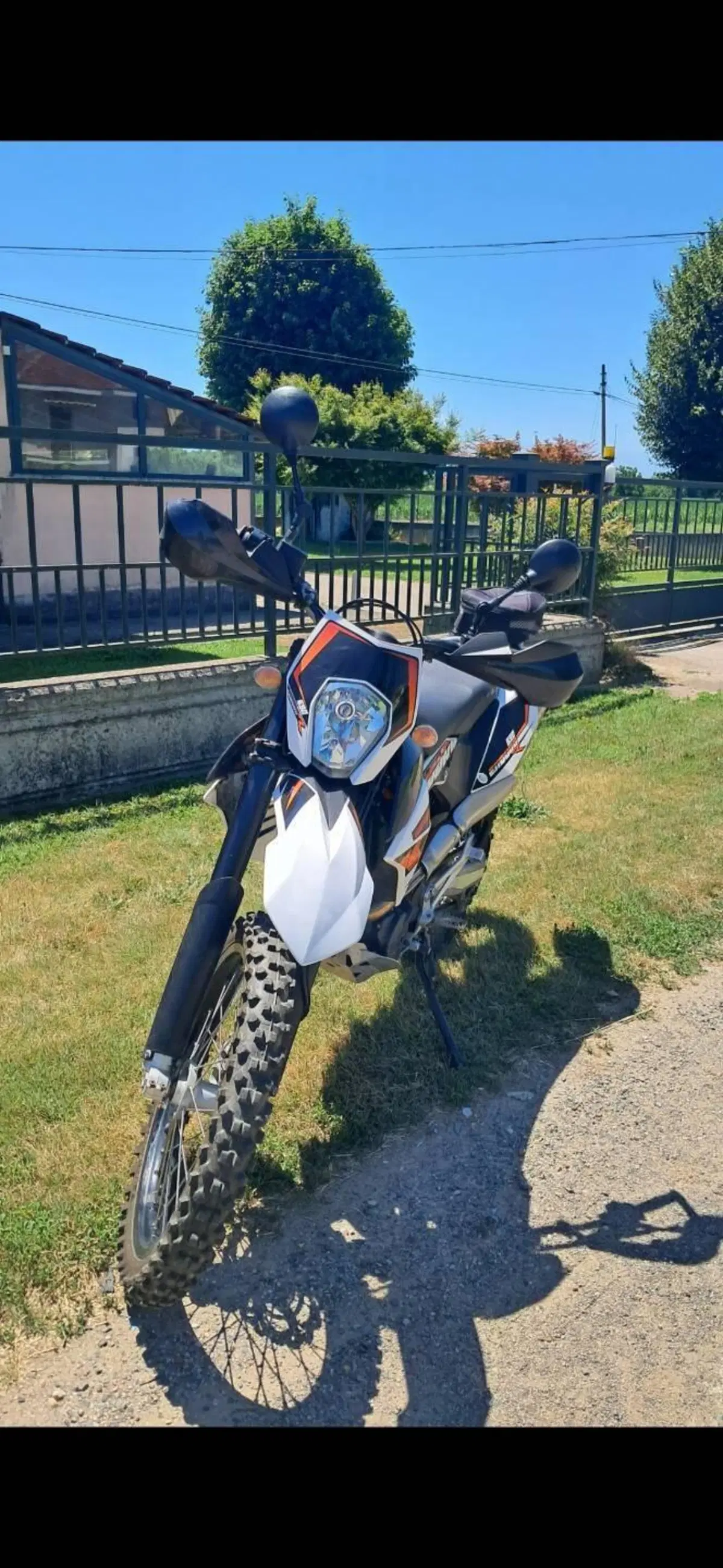KTM 690 Enduro R (2012 - 17) (2)
