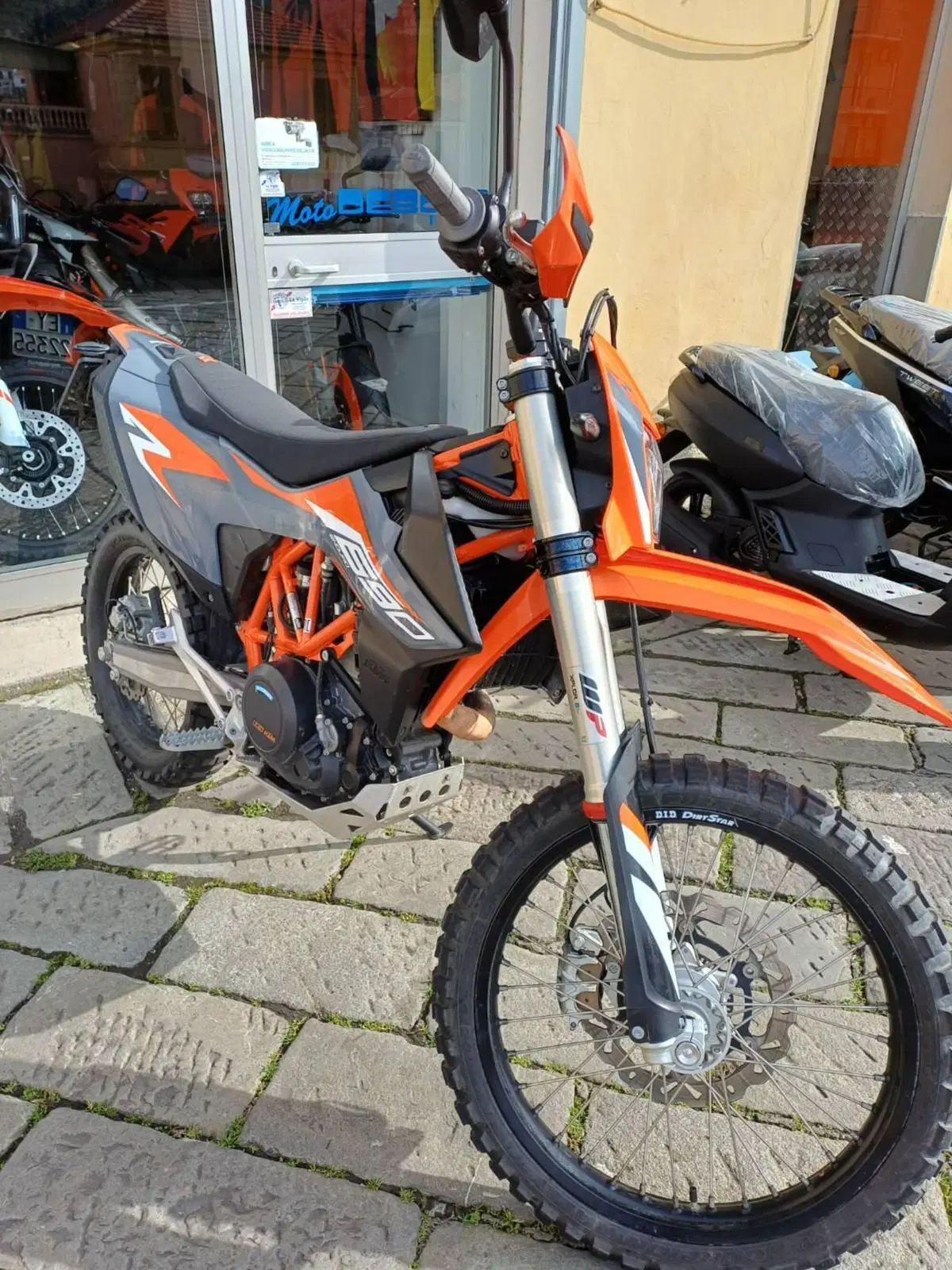 KTM 690 Enduro R (2022 - 25)