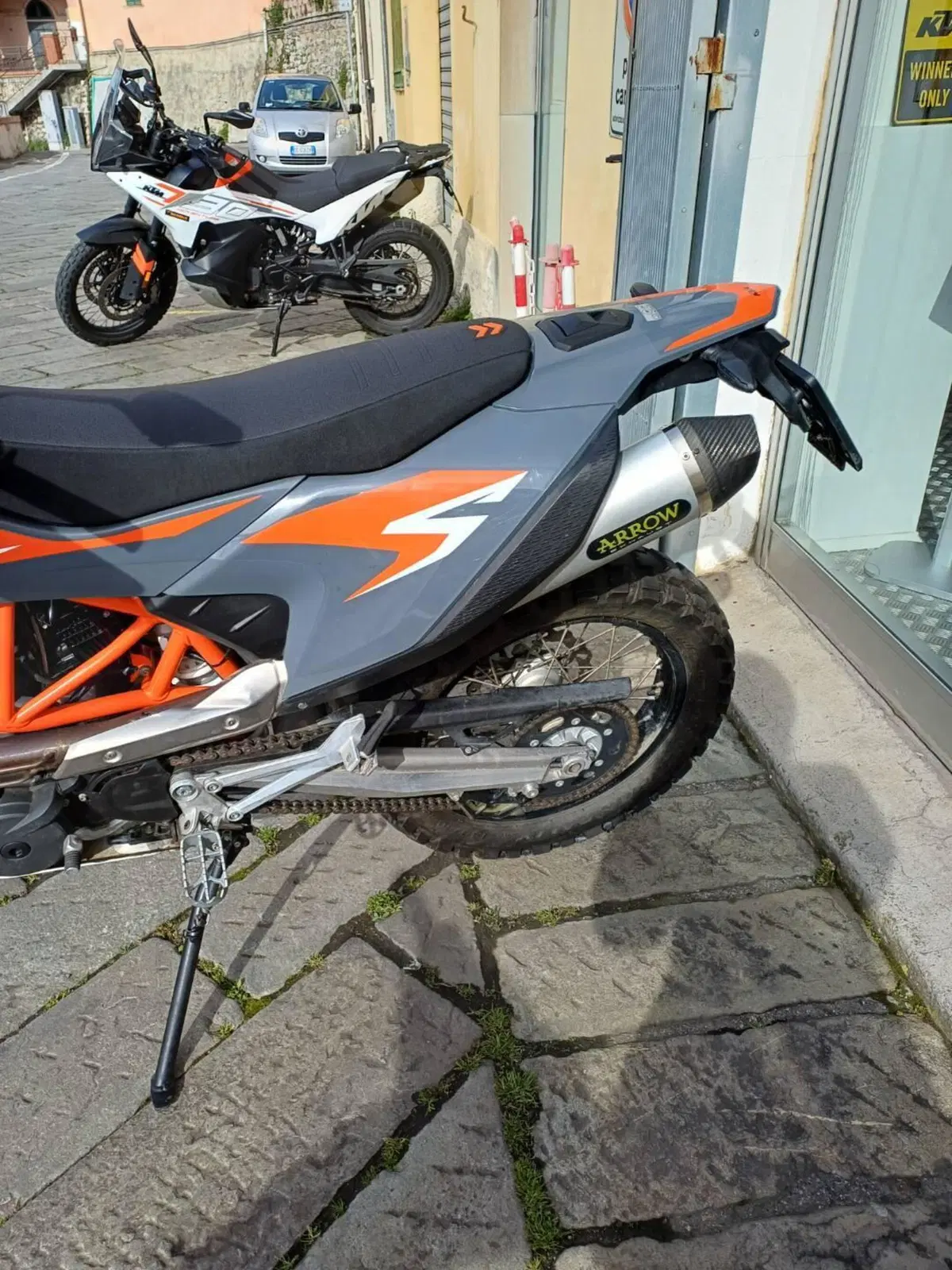 KTM 690 Enduro R (2022 - 25) (4)