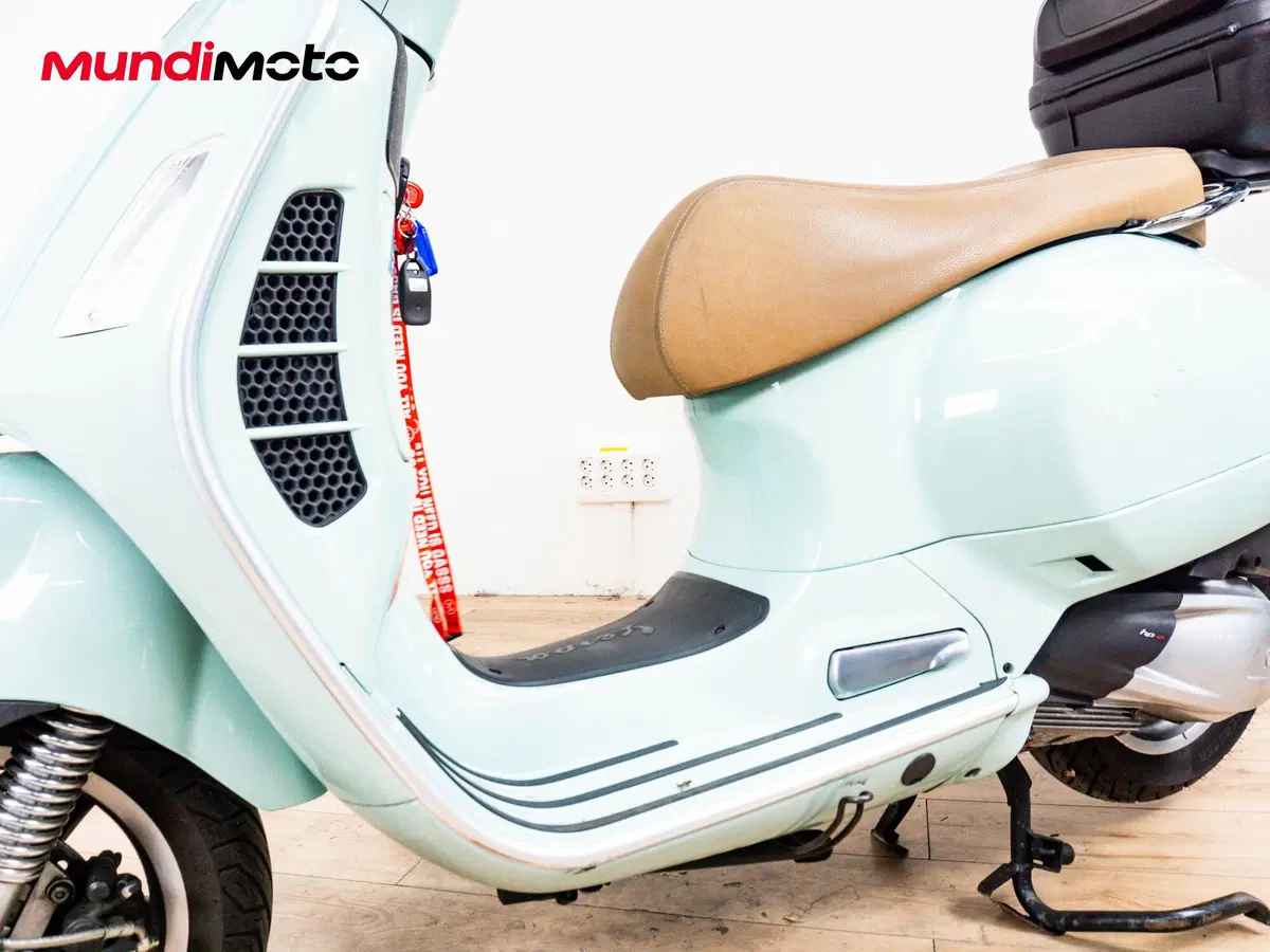 Vespa GTS 300 Hpe (2019) (8)