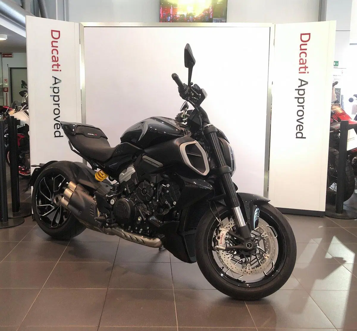 Ducati Diavel V4 (2023 - 26) (2)
