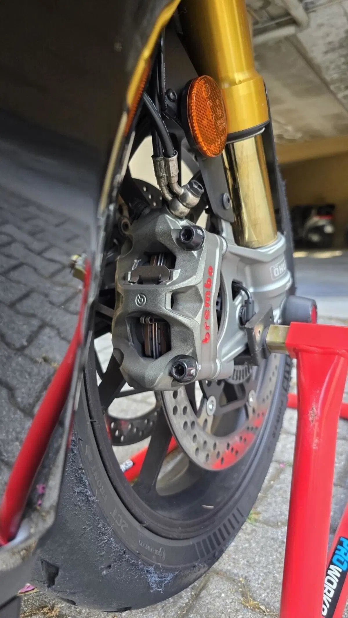 Aprilia RSV4 1100 Factory (2021 - 24) (11)