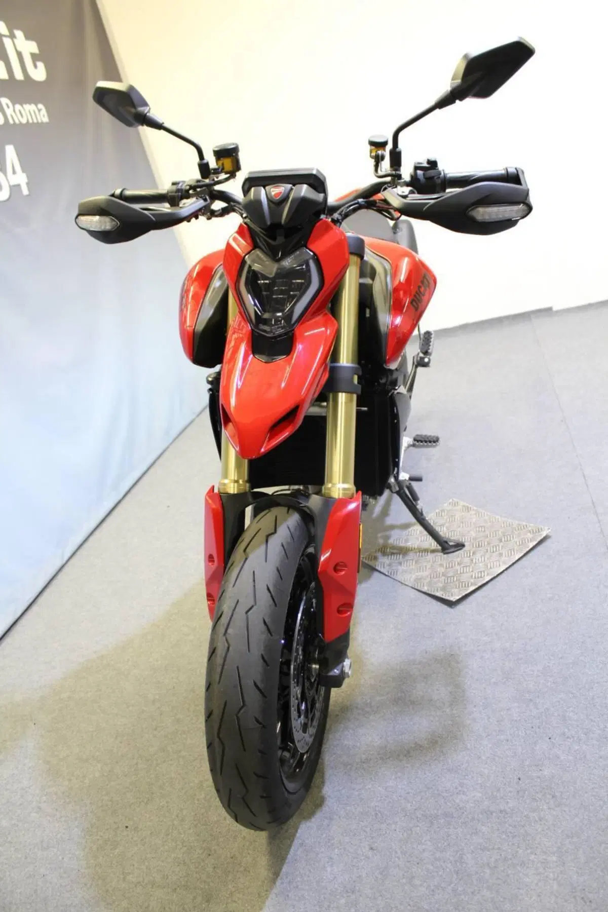 Ducati Hypermotard V2 (2026) (14)