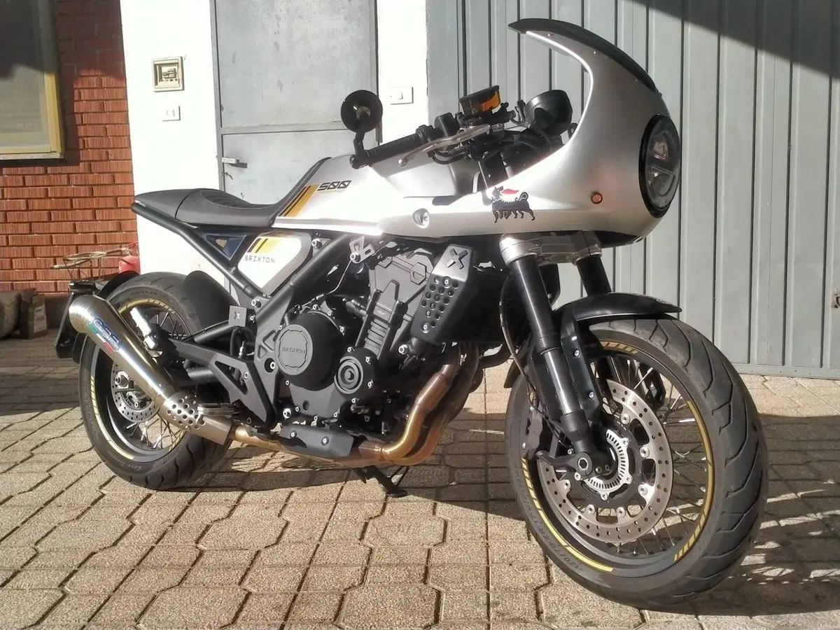 Brixton Motorcycles Crossfire 500 (2021 - 25) (2)