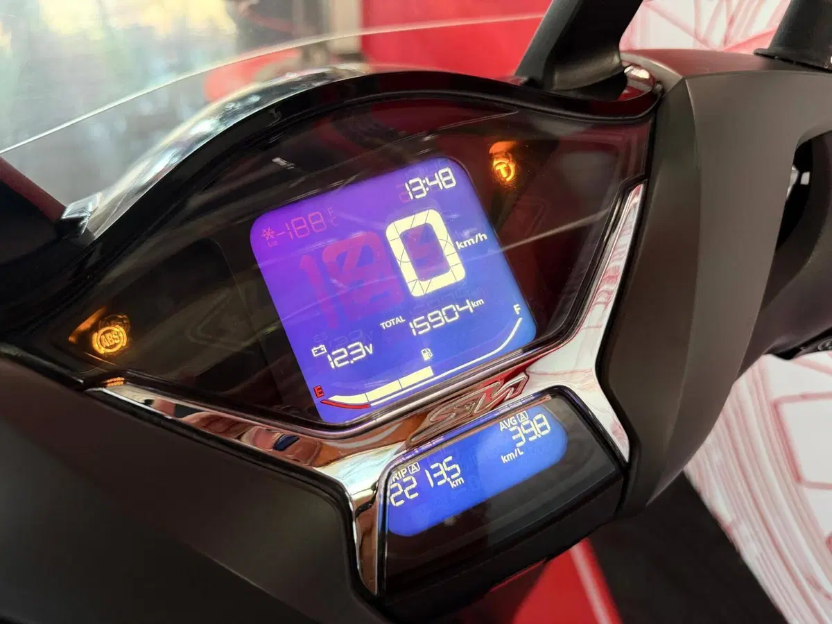 Honda SH 150i Sport (2022 - 23) (8)