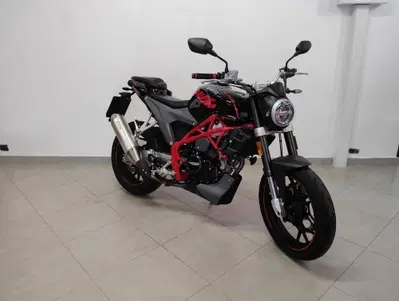 Swm Varez 125 (2022 - 23) usata