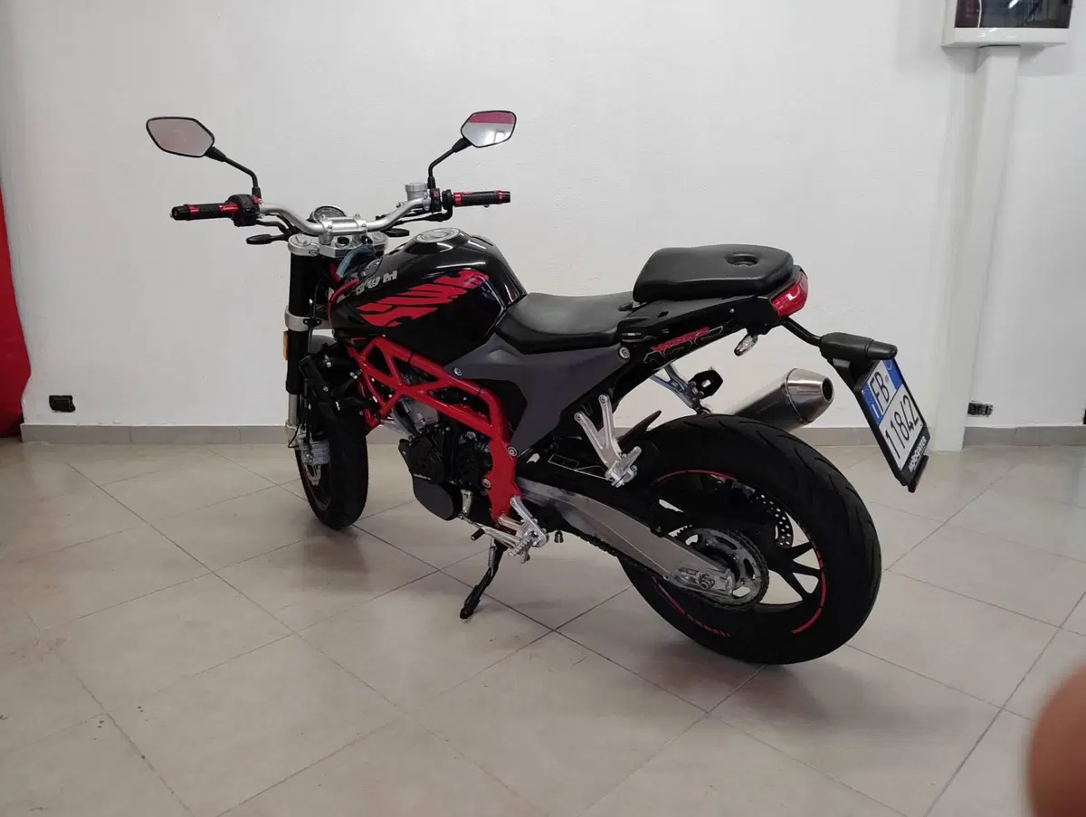 Swm Varez 125 (2022 - 23) (3)
