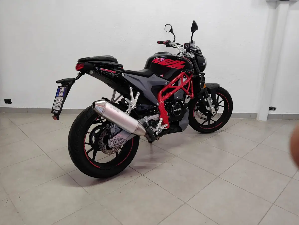 Swm Varez 125 (2022 - 23) (4)