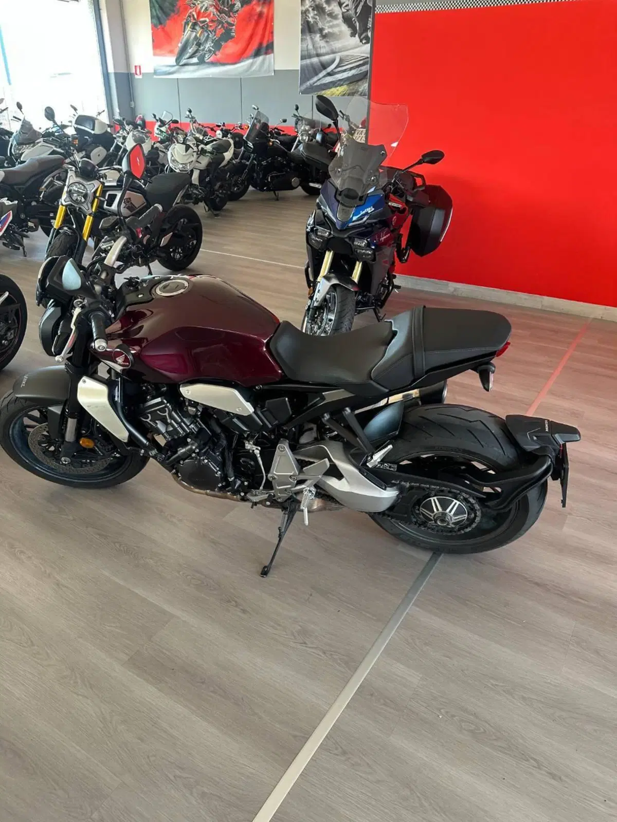Honda CB 1000 R (2021 - 25) (2)