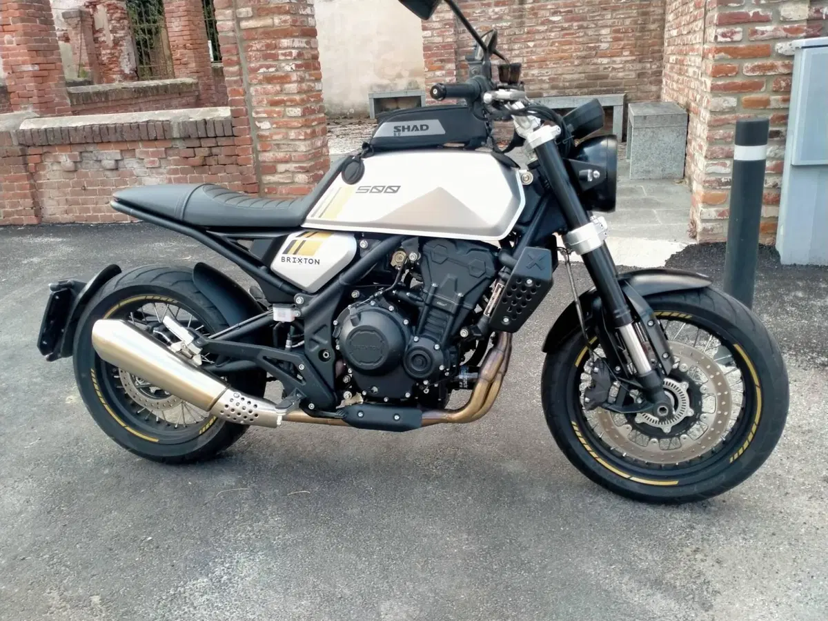 Brixton Motorcycles Crossfire 500 (2021 - 25) (3)