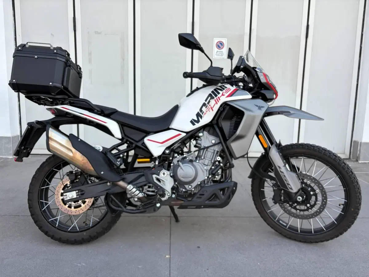 Moto Morini Allthrike 450 (2025 - 26) (3)