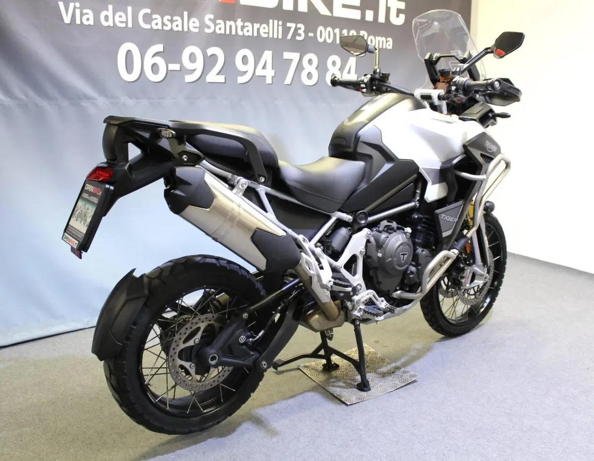 Triumph Tiger 1200 Rally Explorer (2022 - 23) (4)