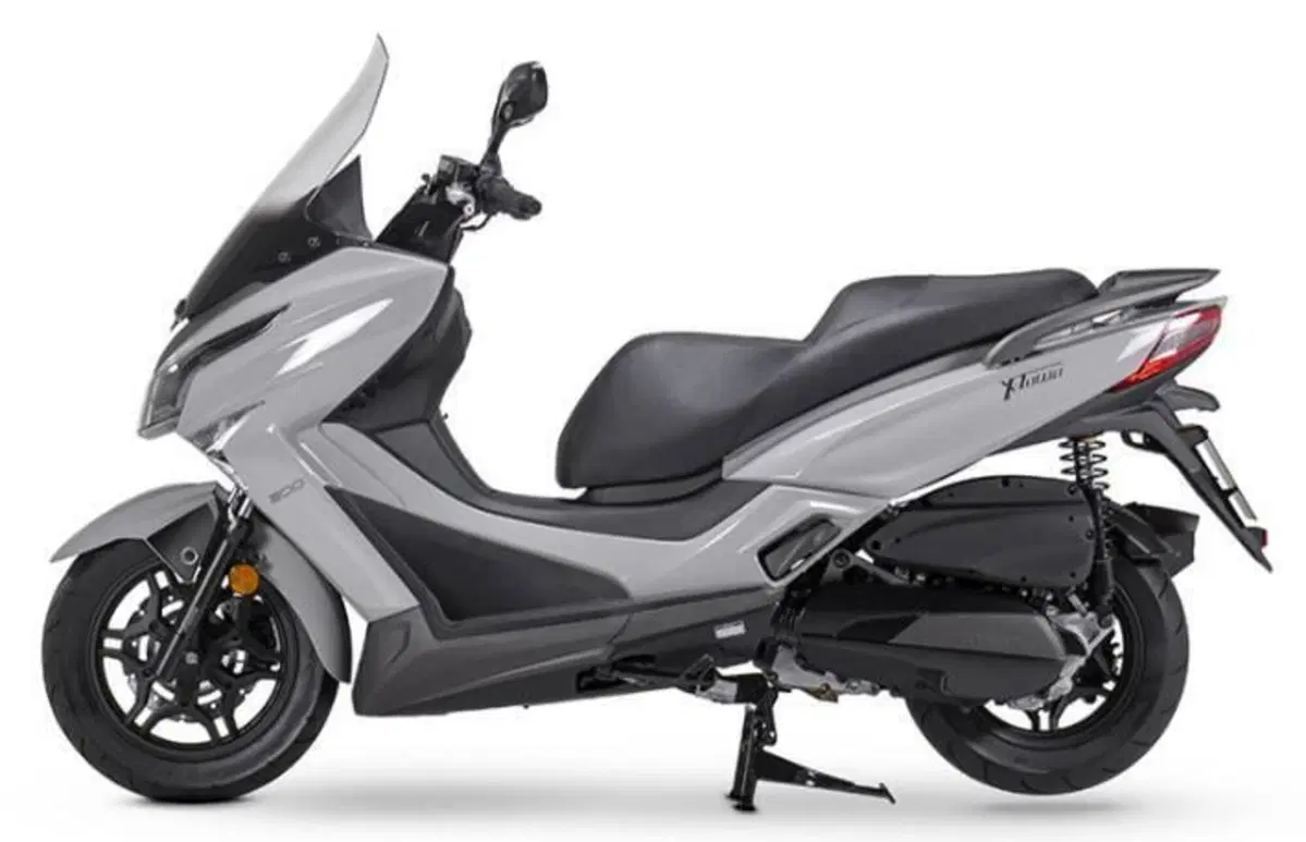 Kymco X-Town 300i (2025 - 26) (7)