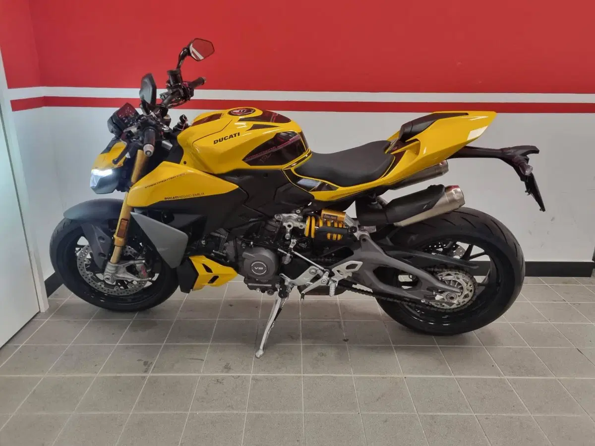 Ducati Streetfighter V2 S (2025 - 26) (2)