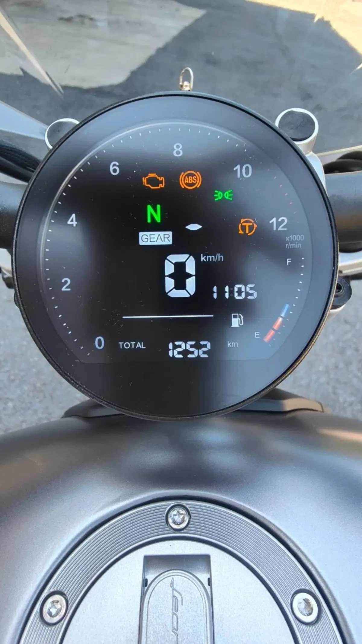 Benelli Leoncino 400 Bobber (2026) (5)