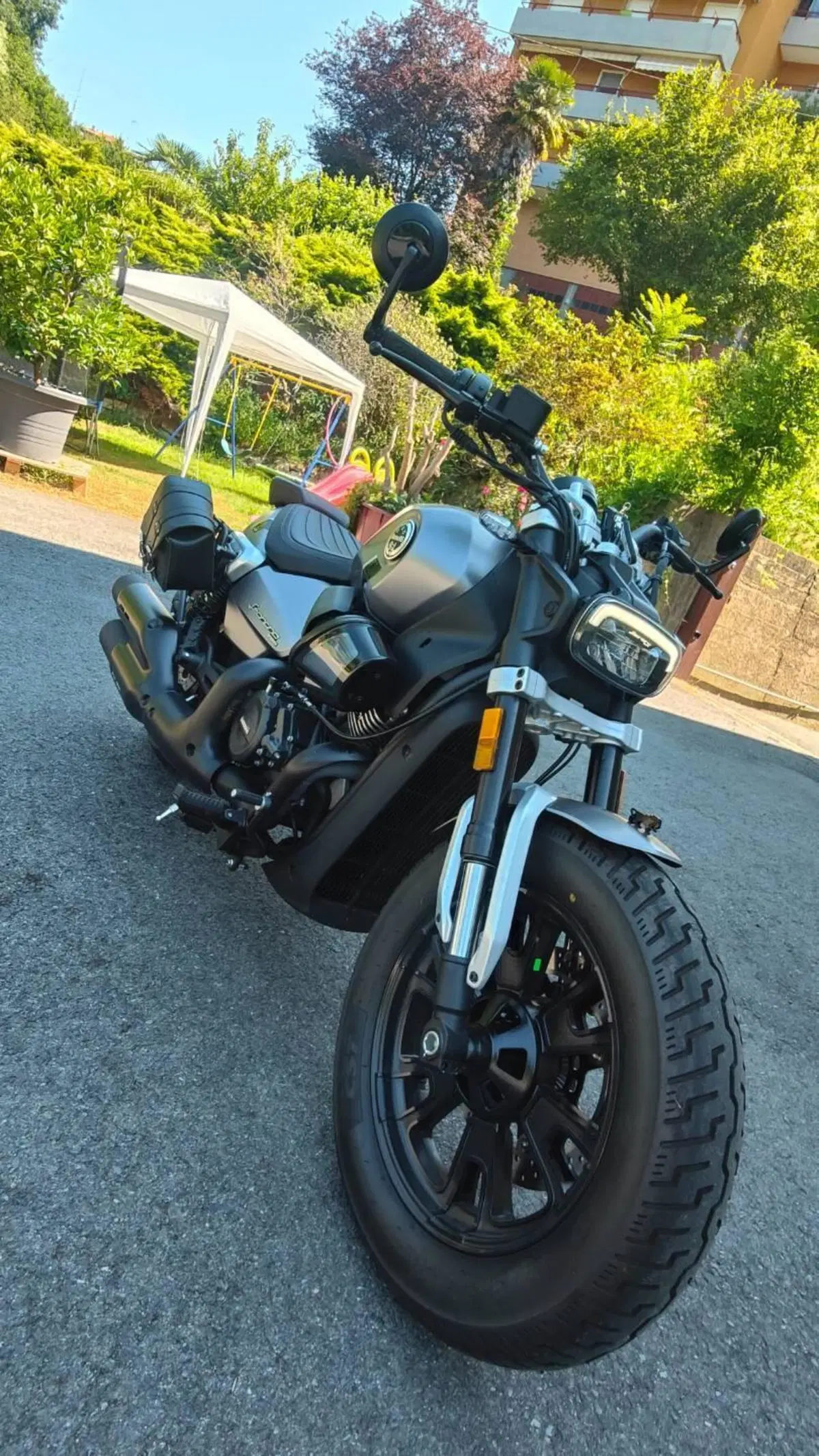 Benelli Leoncino 400 Bobber (2026) (7)