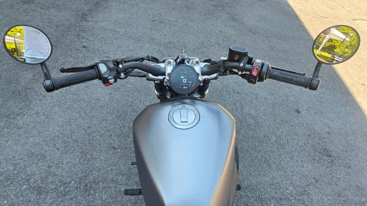 Benelli Leoncino 400 Bobber (2026) (11)