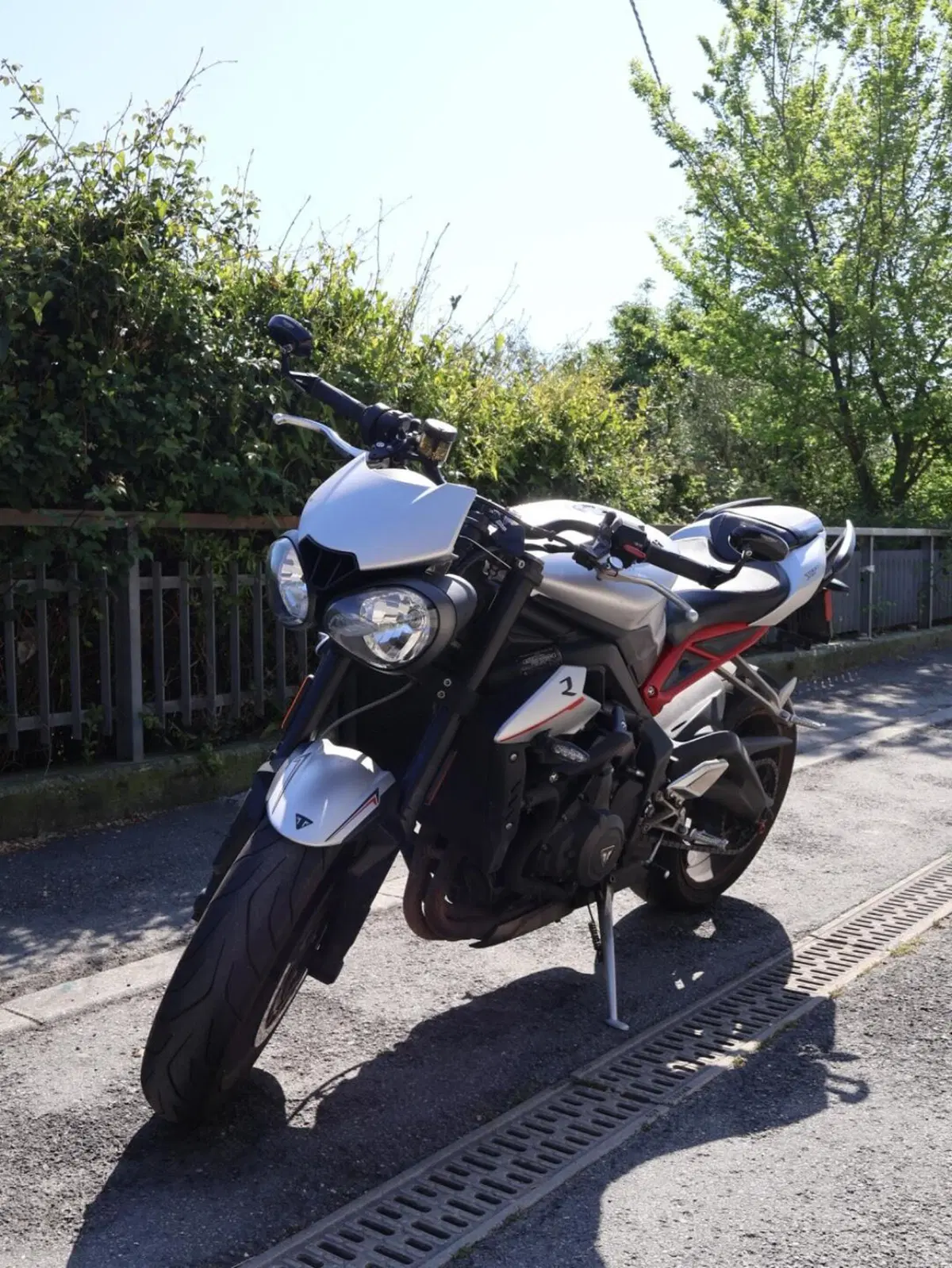 Triumph Street Triple R (2017 - 20) (4)