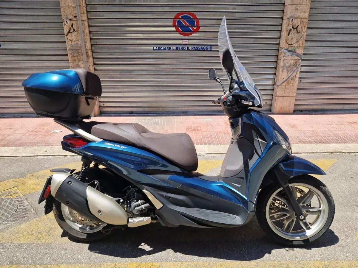 Piaggio Beverly 300 ABS-ASR (2021 - 25)