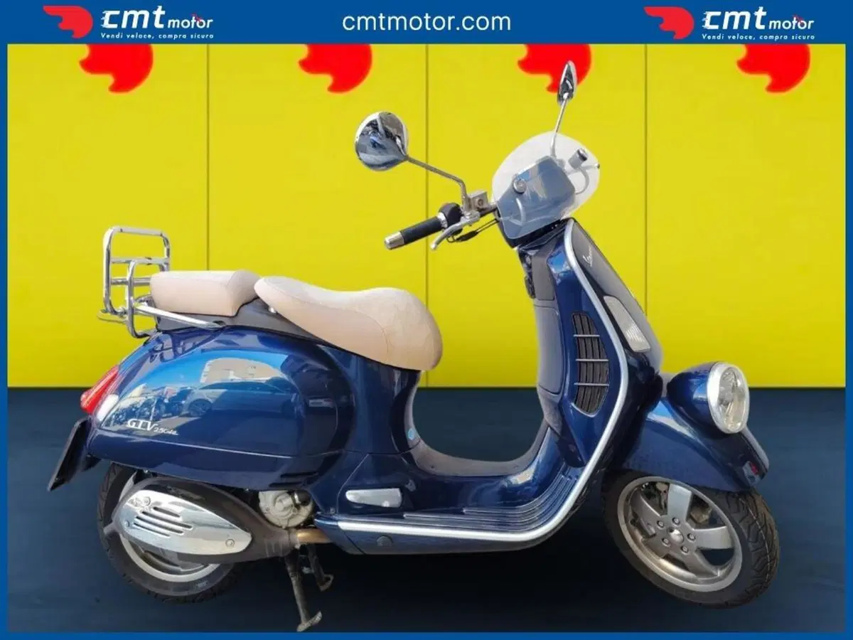 Vespa GTV 250 (3)