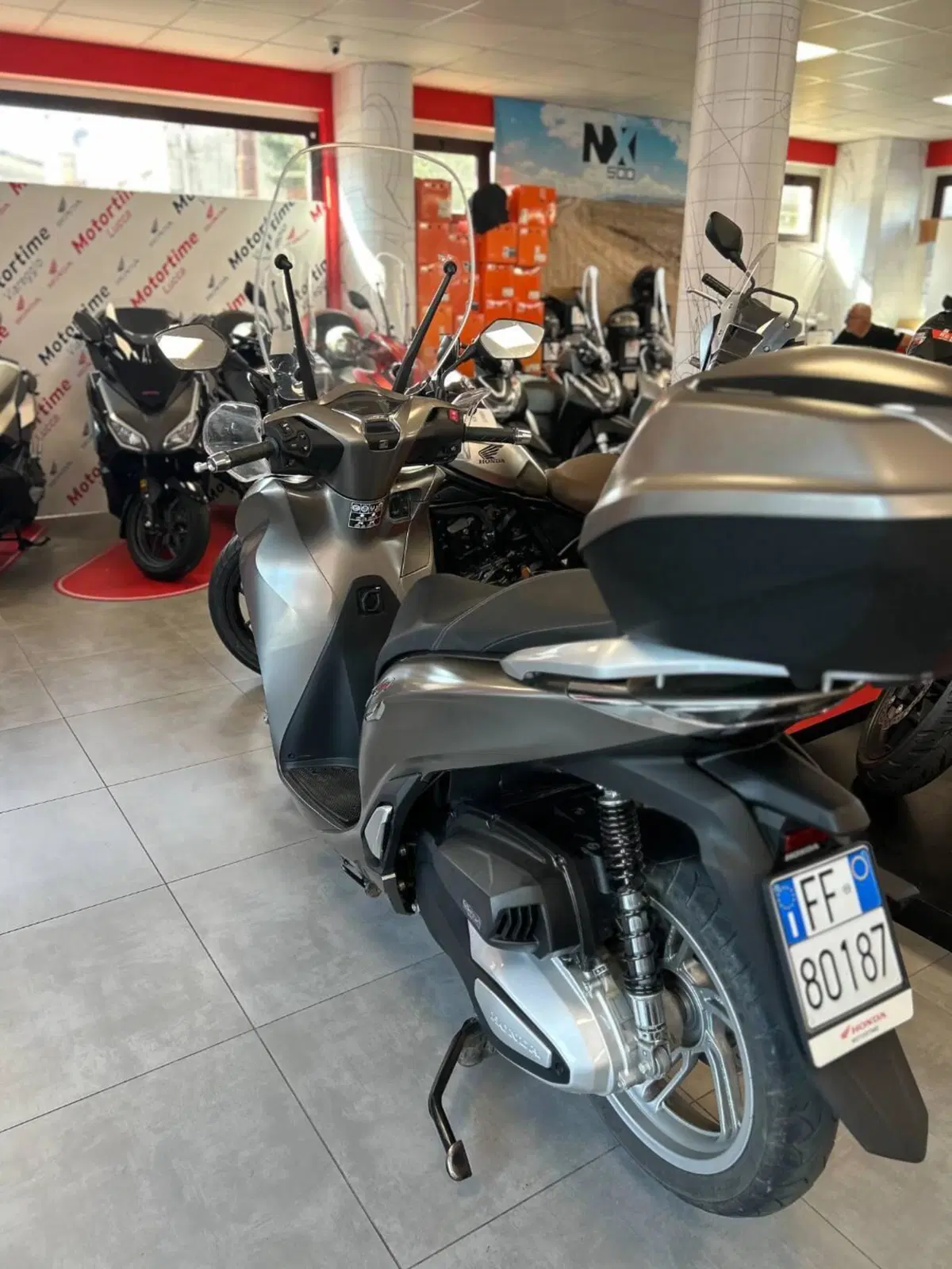 Honda SH 350 (2021 - 24) (6)