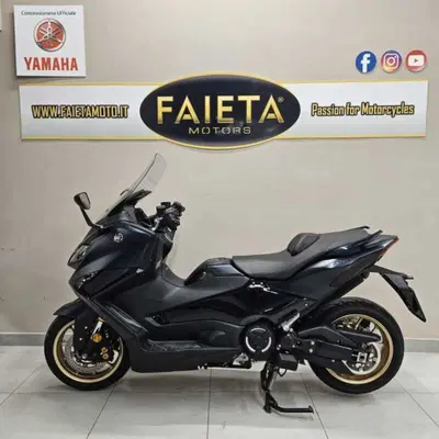 Yamaha T-Max 560 Tech Max (2022 - 24) usata