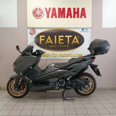 Yamaha T-Max 560 Tech Max (2021) usata