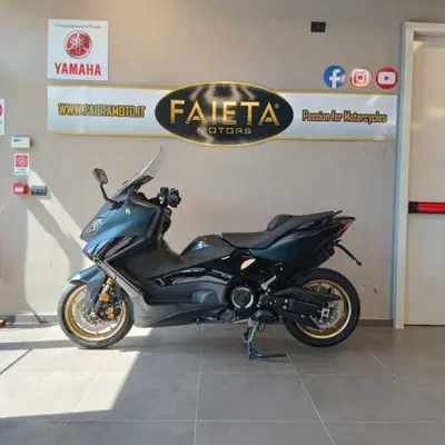 Yamaha T-Max 560 Tech Max (2022 - 24) usata