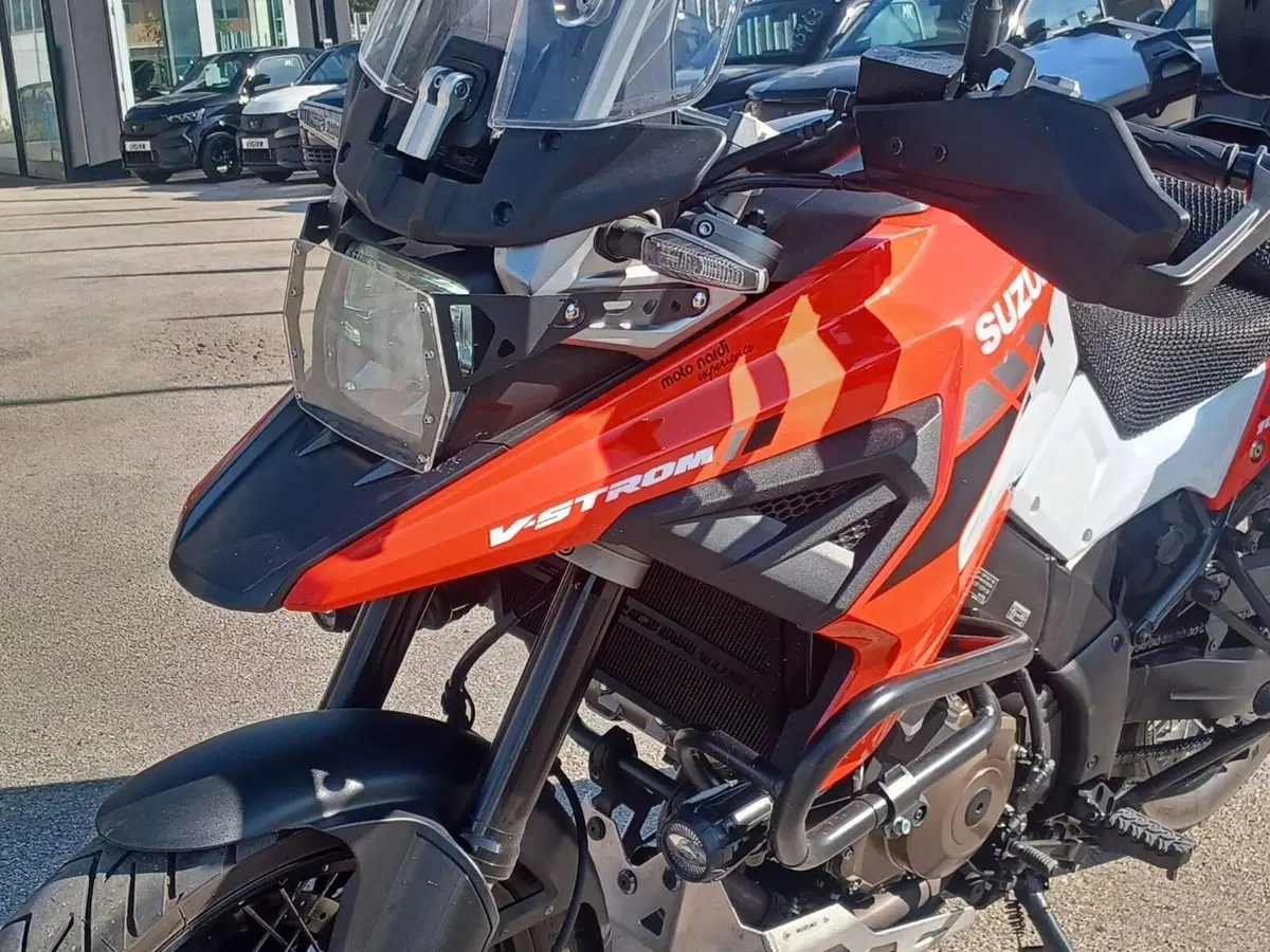 Suzuki V-Strom 1050XT (2020 - 23) (6)