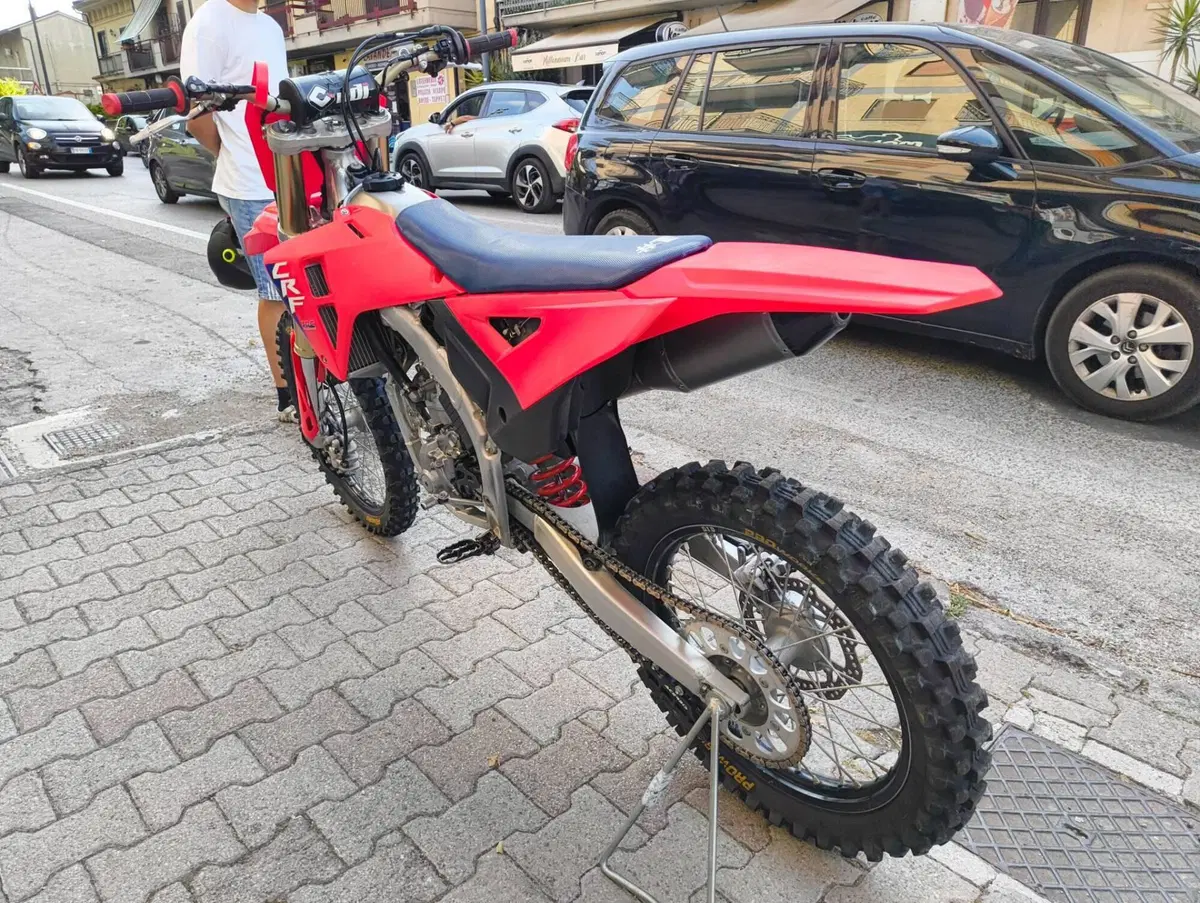 Honda CRF 250R (2024) (4)