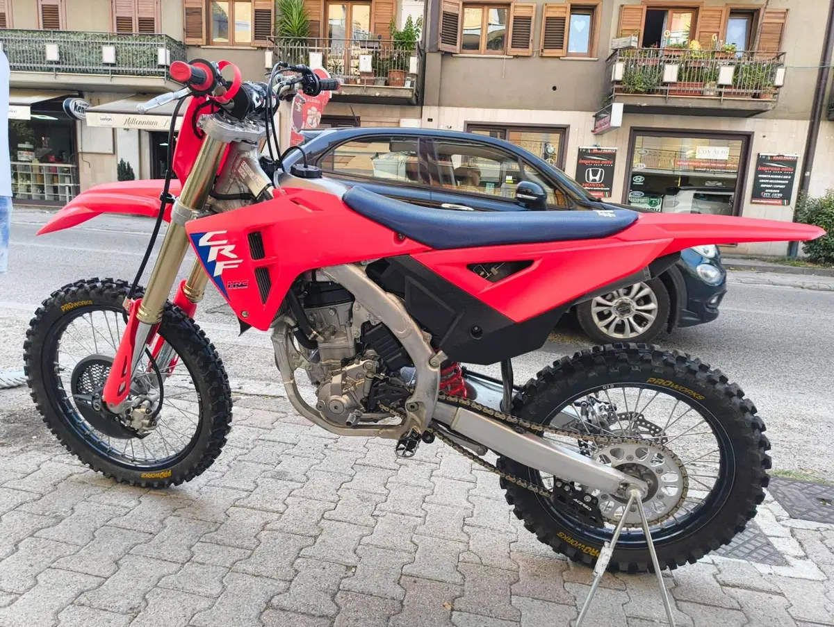 Honda CRF 250R (2024) (5)