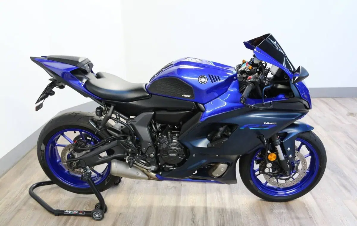 Yamaha YZF R7 (2021 - 25) (2)