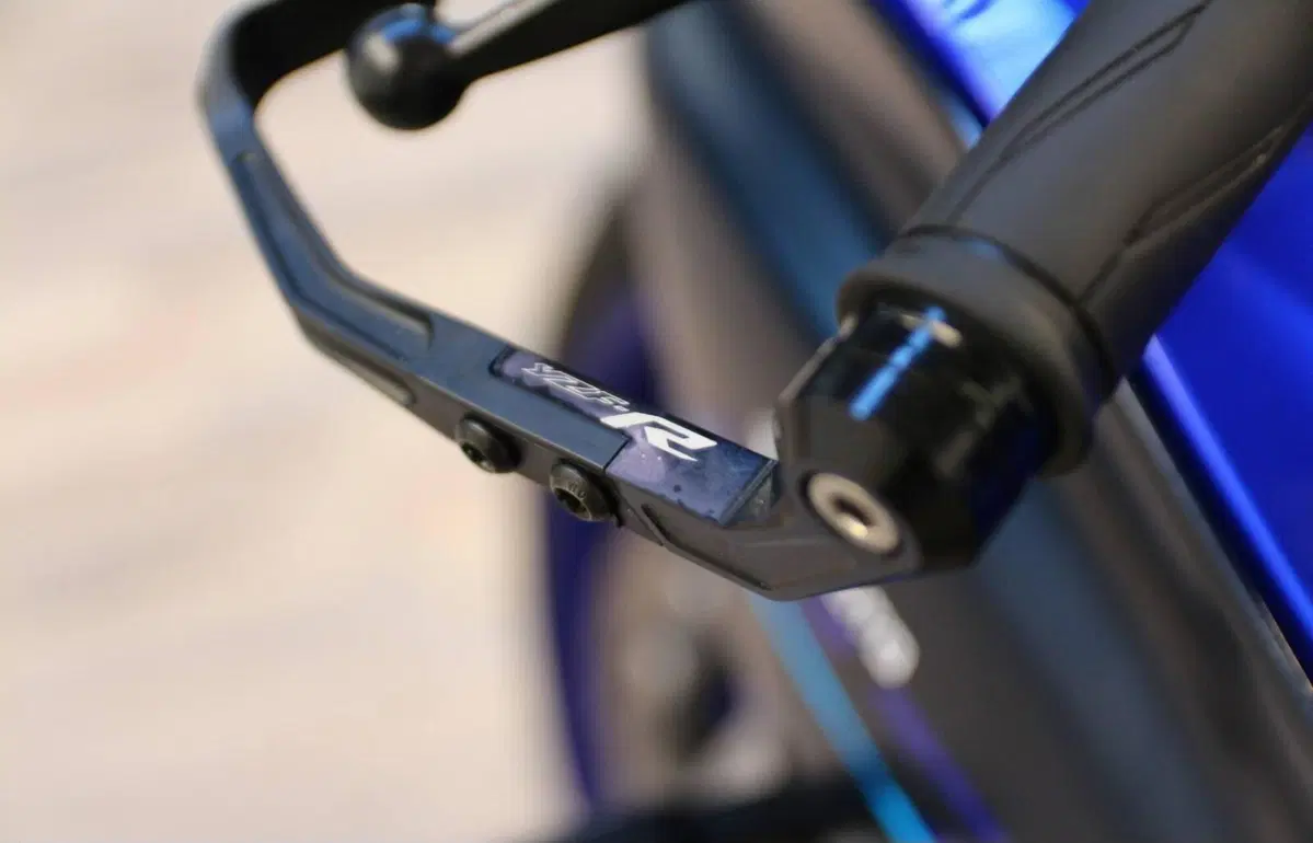Yamaha YZF R7 (2021 - 25) (14)