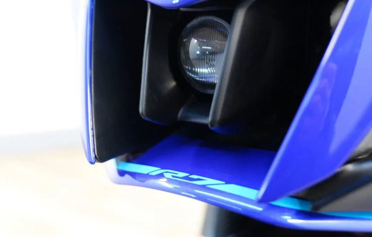 Yamaha YZF R7 (2021 - 25) (16)