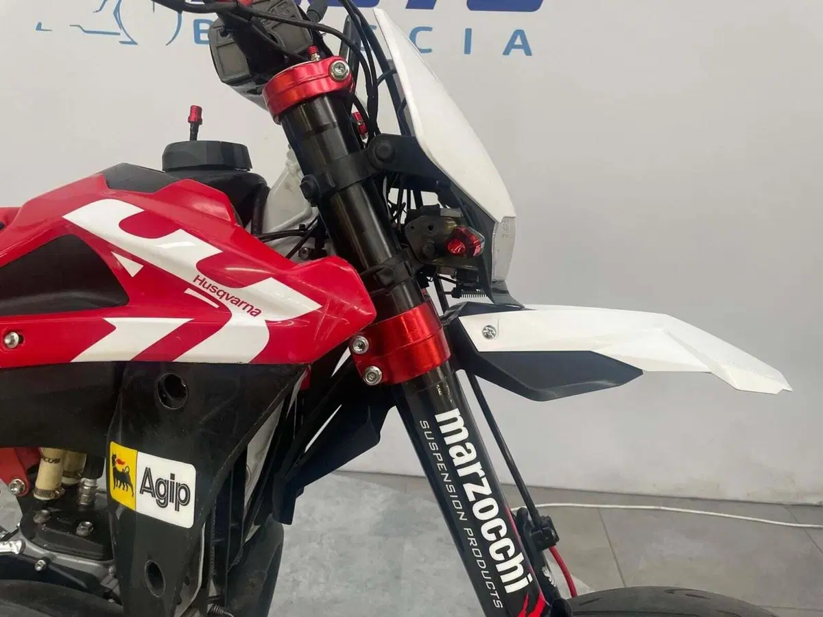 Husqvarna WR 250 (2007) (4)