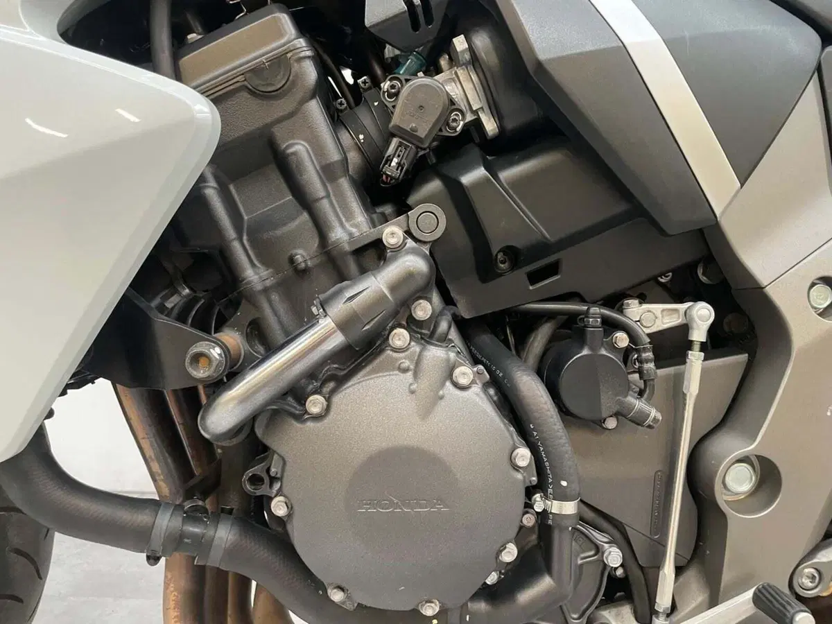 Honda CB 1000 R (2008 - 10) (5)